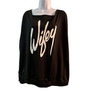 Plus Size Wifey Off the shoulder Sweater size 4XL fits like 2XL, black sweater